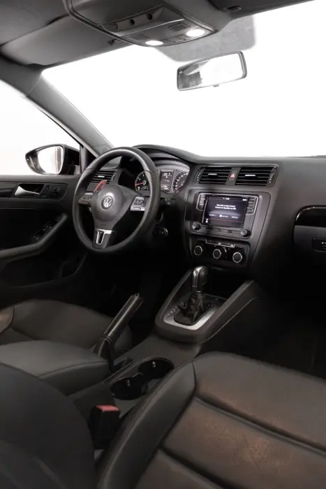 VOLKSWAGEN Jetta 2.0 4P COMFORTLINE TIPTRONIC AUTOM�TICO, Foto 7