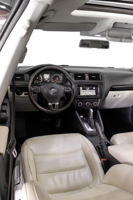 VOLKSWAGEN Jetta 2.0 4P FLEX COMFORTLINE TIPTRONIC AUTOMÁTICO, Foto 9