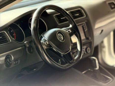 VOLKSWAGEN Jetta , Foto 4