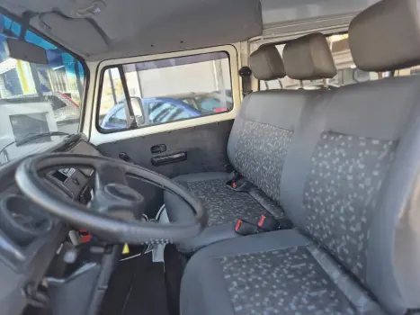 VOLKSWAGEN Kombi 1.4 FLEX STD 9 LUGARES, Foto 8