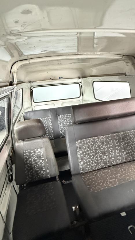 VOLKSWAGEN Kombi 1.6 STD 12 LUGARES LOTA��O, Foto 5