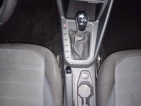 VOLKSWAGEN Nivus 1.0 4P FLEX 200 TSI COMFORTLINE TURBO AUTOMTICO, Foto 10