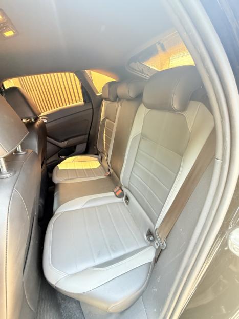 VOLKSWAGEN Nivus 1.0 4P FLEX 200 TSI HIGHLINE TURBO AUTOMTICO, Foto 2