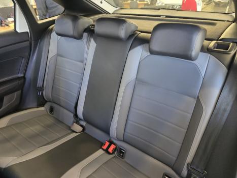 VOLKSWAGEN Nivus 1.0 4P FLEX 200 TSI HIGHLINE TURBO AUTOMTICO, Foto 17