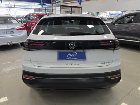 VOLKSWAGEN Nivus 1.0 4P FLEX 200 TSI COMFORTLINE TURBO AUTOMÁTICO, Foto 5 VOLKSWAGEN Nivus 1.0 4P FLEX 200 TSI COMFORTLINE TURBO AUTOMÁTICO, Foto 5