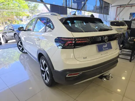 VOLKSWAGEN Nivus 1.0 4P FLEX 200 TSI HIGHLINE TURBO AUTOMÁTICO, Foto 4 VOLKSWAGEN Nivus 1.0 4P FLEX 200 TSI HIGHLINE TURBO AUTOMÁTICO, Foto 4