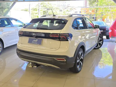 VOLKSWAGEN Nivus 1.0 4P FLEX 200 TSI HIGHLINE TURBO AUTOMÁTICO, Foto 6 VOLKSWAGEN Nivus 1.0 4P FLEX 200 TSI HIGHLINE TURBO AUTOMÁTICO, Foto 6