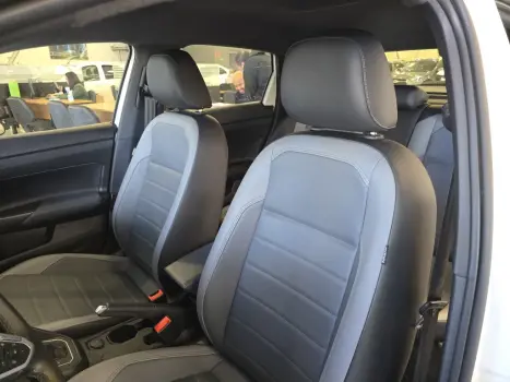 VOLKSWAGEN Nivus 1.0 4P FLEX 200 TSI HIGHLINE TURBO AUTOMÁTICO, Foto 16 VOLKSWAGEN Nivus 1.0 4P FLEX 200 TSI HIGHLINE TURBO AUTOMÁTICO, Foto 16