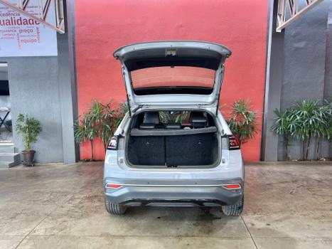 VOLKSWAGEN Nivus 1.0 4P FLEX 200 TSI HIGHLINE TURBO AUTOMÁTICO, Foto 6 VOLKSWAGEN Nivus 1.0 4P FLEX 200 TSI HIGHLINE TURBO AUTOMÁTICO, Foto 6