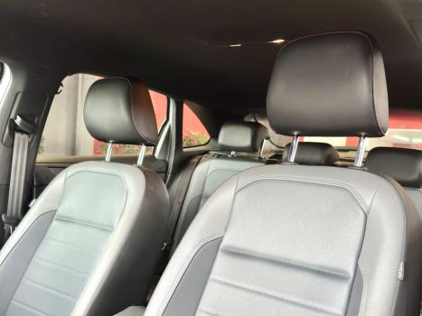 VOLKSWAGEN Nivus 1.0 4P FLEX 200 TSI HIGHLINE TURBO AUTOMÁTICO, Foto 9 VOLKSWAGEN Nivus 1.0 4P FLEX 200 TSI HIGHLINE TURBO AUTOMÁTICO, Foto 9