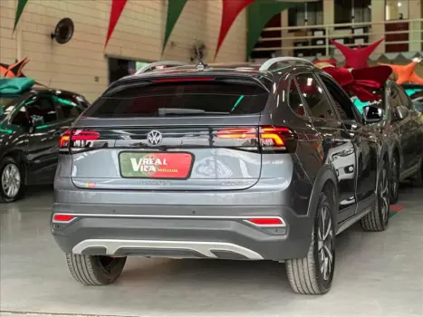 VOLKSWAGEN Nivus 1.0 4P FLEX 200 TSI HIGHLINE TURBO AUTOM�TICO, Foto 9