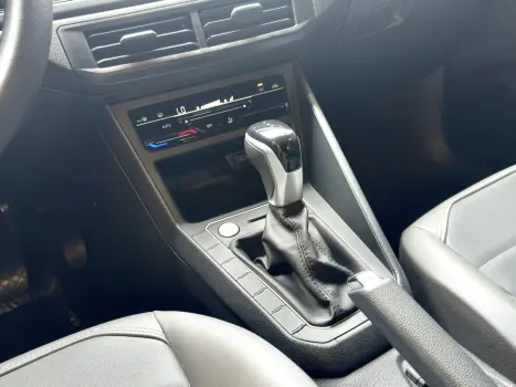 VOLKSWAGEN Nivus 1.0 4P FLEX 200 TSI HIGHLINE TURBO AUTOM�TICO, Foto 16