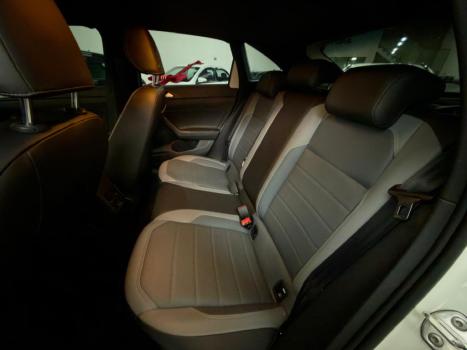 VOLKSWAGEN Nivus 1.0 4P FLEX 200 TSI HIGHLINE TURBO AUTOM�TICO, Foto 7
