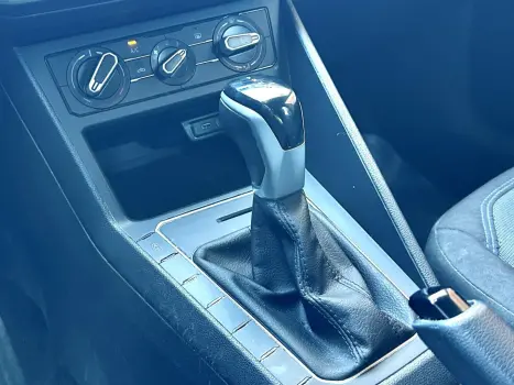 VOLKSWAGEN Nivus 1.0 4P FLEX 200 TSI COMFORTLINE TURBO AUTOM�TICO, Foto 13