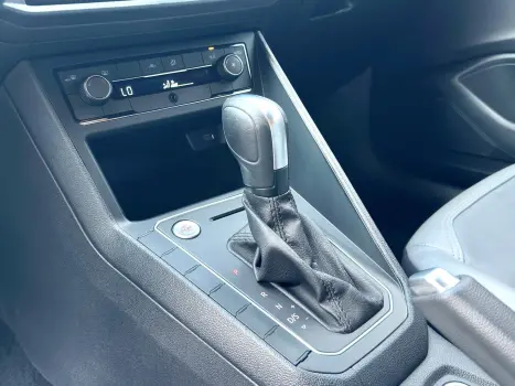 VOLKSWAGEN Nivus 1.0 4P FLEX 200 TSI HIGHLINE TURBO AUTOM�TICO, Foto 18