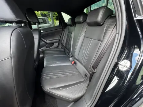 VOLKSWAGEN Nivus 1.0 4P FLEX 200 TSI HIGHLINE TURBO AUTOM�TICO, Foto 13