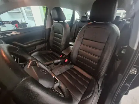 VOLKSWAGEN Nivus 1.0 4P FLEX 200 TSI COMFORTLINE TURBO AUTOM�TICO, Foto 18