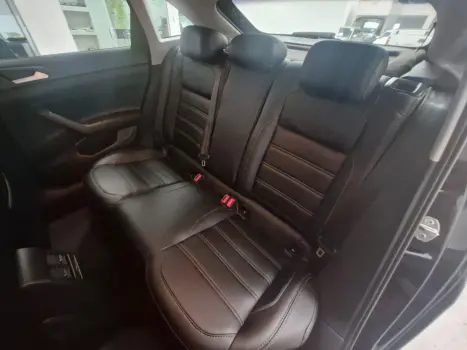 VOLKSWAGEN Nivus 1.0 4P FLEX 200 TSI COMFORTLINE TURBO AUTOM�TICO, Foto 19