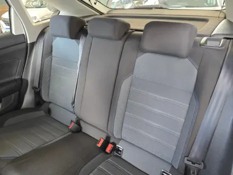 VOLKSWAGEN Nivus 1.0 4P FLEX 200 TSI COMFORTLINE TURBO AUTOM�TICO, Foto 15