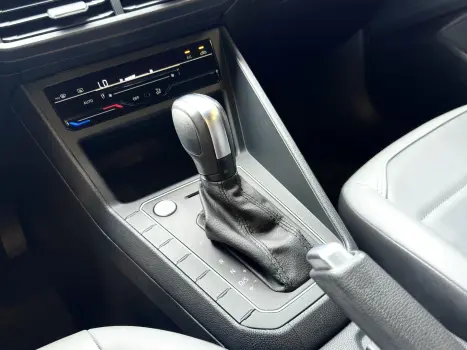 VOLKSWAGEN Nivus 1.0 4P FLEX 200 TSI HIGHLINE TURBO AUTOM�TICO, Foto 14