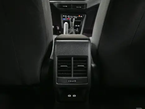 VOLKSWAGEN Nivus 1.0 4P FLEX 200 TSI COMFORTLINE TURBO AUTOM�TICO, Foto 12