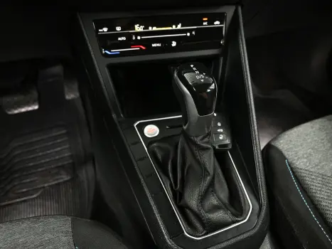 VOLKSWAGEN Nivus 1.0 4P FLEX 200 TSI COMFORTLINE TURBO AUTOM�TICO, Foto 17