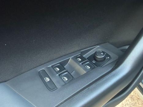 VOLKSWAGEN Nivus 1.0 4P FLEX 200 TSI HIGHLINE TURBO AUTOM�TICO, Foto 15