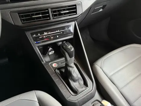 VOLKSWAGEN Nivus 1.0 4P FLEX 200 TSI HIGHLINE TURBO AUTOM�TICO, Foto 17