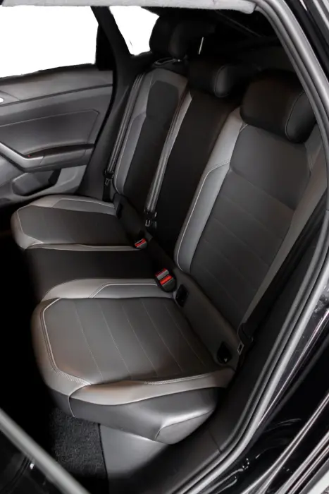 VOLKSWAGEN Nivus 1.0 4P FLEX 200 TSI HIGHLINE TURBO AUTOM�TICO, Foto 10