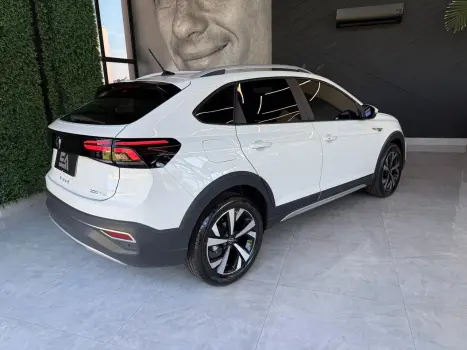 VOLKSWAGEN Nivus 1.0 4P FLEX 200 TSI HIGHLINE TURBO AUTOM�TICO, Foto 9