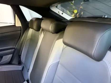 VOLKSWAGEN Nivus 1.0 4P FLEX 200 TSI HIGHLINE TURBO AUTOM�TICO, Foto 20