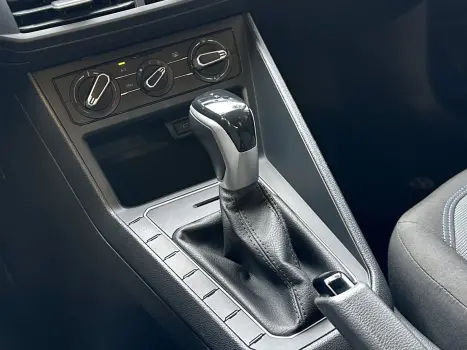 VOLKSWAGEN Nivus 1.0 4P FLEX 200 TSI COMFORTLINE TURBO AUTOM�TICO, Foto 13