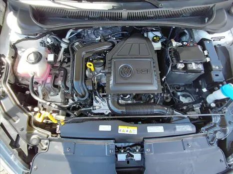 VOLKSWAGEN Nivus 1.0 4P FLEX 200 TSI HIGHLINE TURBO AUTOM�TICO, Foto 16