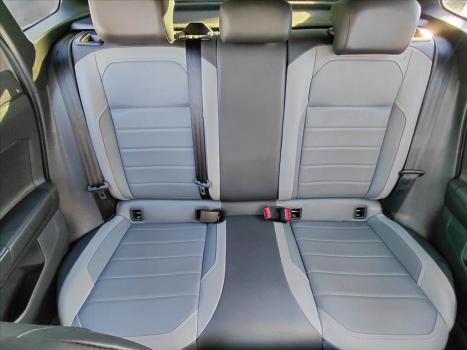 VOLKSWAGEN Nivus 1.0 4P FLEX 200 TSI HIGHLINE TURBO AUTOM�TICO, Foto 11