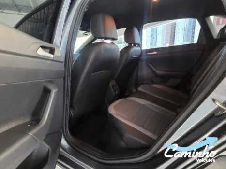 VOLKSWAGEN Nivus 1.0 4P FLEX 200 TSI HIGHLINE TURBO AUTOM�TICO, Foto 9