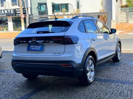VOLKSWAGEN Nivus 1.0 4P FLEX 200 TSI COMFORTLINE TURBO AUTOM�TICO, Foto 4