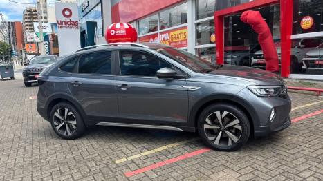 VOLKSWAGEN Nivus 1.0 4P FLEX 200 TSI HIGHLINE TURBO AUTOM�TICO, Foto 6