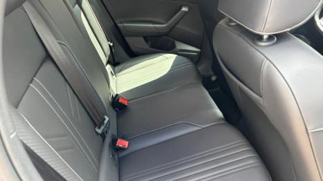 VOLKSWAGEN Nivus 1.0 4P FLEX 200 TSI HIGHLINE TURBO AUTOM�TICO, Foto 9