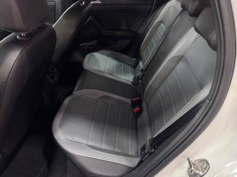 VOLKSWAGEN Nivus 1.0 4P FLEX 200 TSI HIGHLINE TURBO AUTOM�TICO, Foto 9
