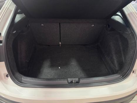 VOLKSWAGEN Nivus 1.0 4P FLEX 200 TSI HIGHLINE TURBO AUTOM�TICO, Foto 14