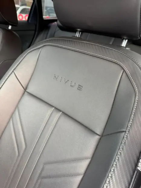 VOLKSWAGEN Nivus 1.0 4P FLEX 200 TSI HIGHLINE TURBO AUTOM�TICO, Foto 9