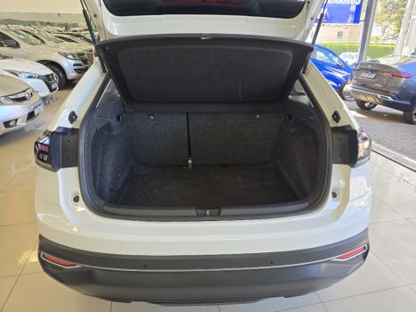 VOLKSWAGEN Nivus 1.0 4P FLEX 200 TSI COMFORTLINE TURBO AUTOM�TICO, Foto 17