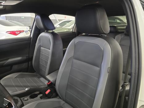 VOLKSWAGEN Nivus 1.0 4P FLEX 200 TSI HIGHLINE TURBO AUTOM�TICO, Foto 15