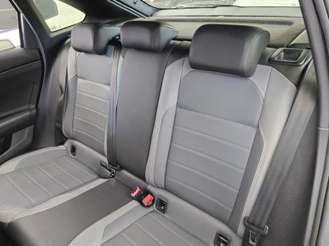 VOLKSWAGEN Nivus 1.0 4P FLEX 200 TSI HIGHLINE TURBO AUTOM�TICO, Foto 16