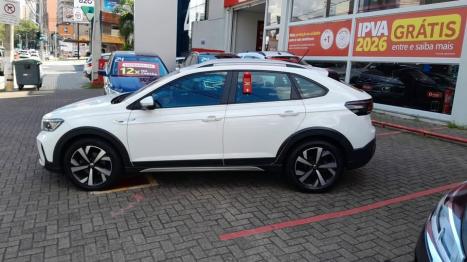 VOLKSWAGEN Nivus 1.0 4P FLEX 200 TSI HIGHLINE TURBO AUTOMÁTICO, Foto 3