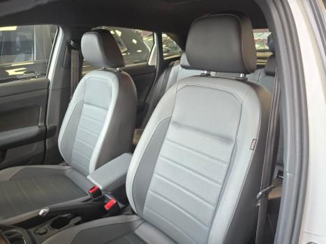 VOLKSWAGEN Nivus 1.0 4P FLEX 200 TSI HIGHLINE TURBO AUTOMÁTICO, Foto 16