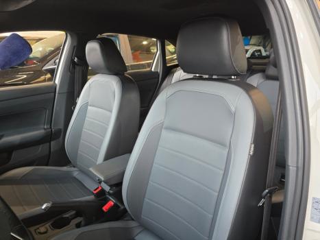 VOLKSWAGEN Nivus 1.0 4P FLEX 200 TSI HIGHLINE TURBO AUTOMÁTICO, Foto 16