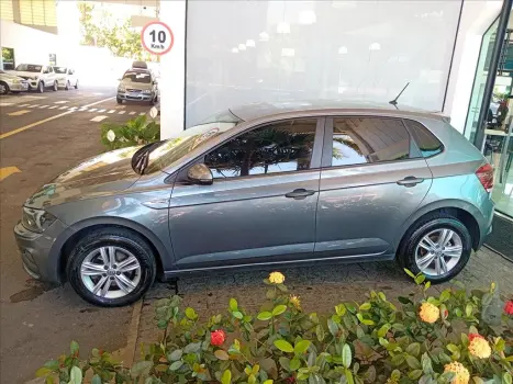VOLKSWAGEN Polo Hatch 1.0 12V 4P 200 TSI  COMFORTLINE AUTOMTICO, Foto 16