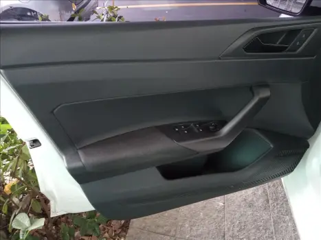 VOLKSWAGEN Polo Hatch 1.0 12V 4P MPI FLEX, Foto 12