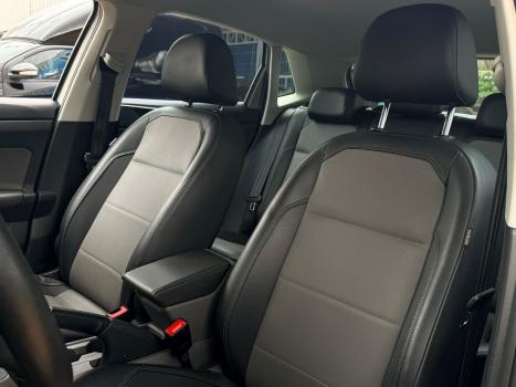 VOLKSWAGEN Polo Hatch 1.0 12V 4P 200 TSI HIGHLINE AUTOM�TICO, Foto 13